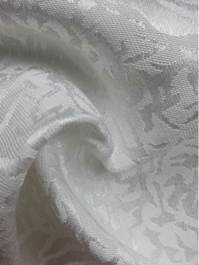 TB-FDN  提花桌布  枱布 100％滌  散花牡丹-純白  花瓣紋 45度照